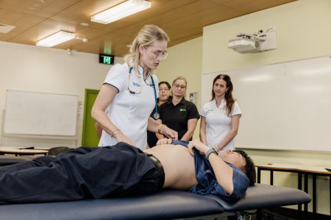 Australia's community pharmacies welcome WA investment into pharmacist training icon